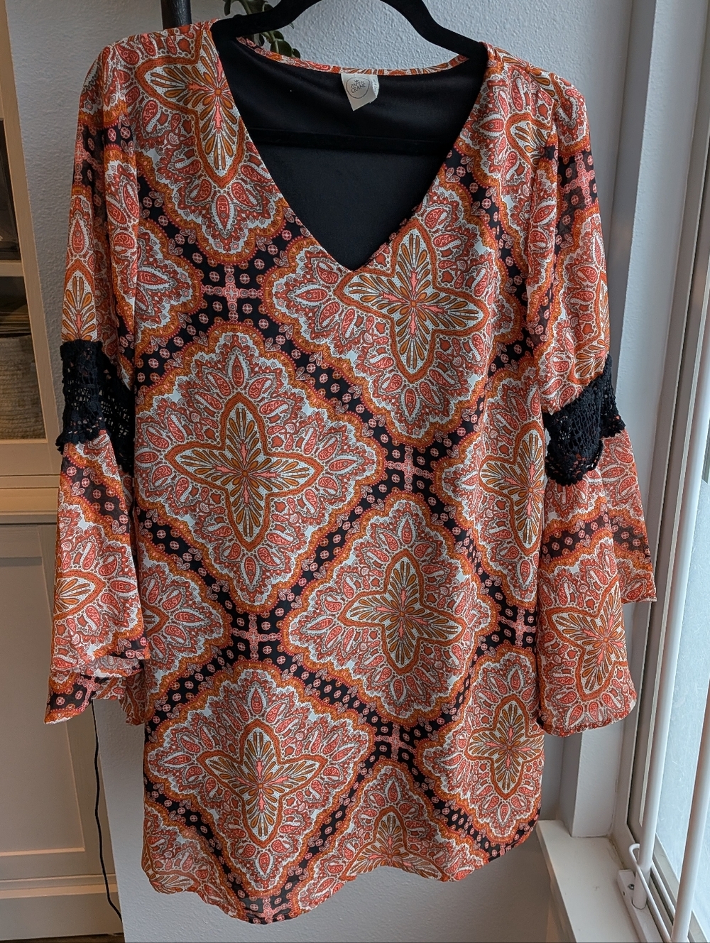 Paper Crane Paisley Boho Bell Sleeve Tunic Top - Size M